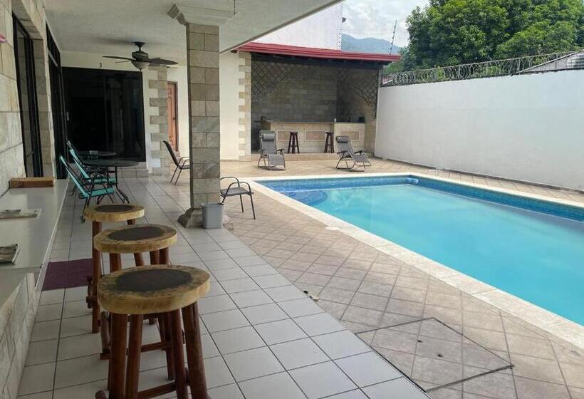 پانسیون Barmel Boutique