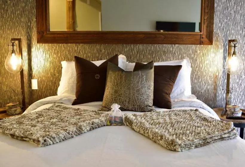 ベッドアンドブレックファースト The Rockwell Harrison Guest Lodge