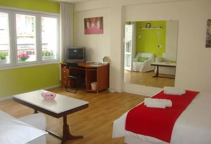 ユースホステル Guest Rooms Colours