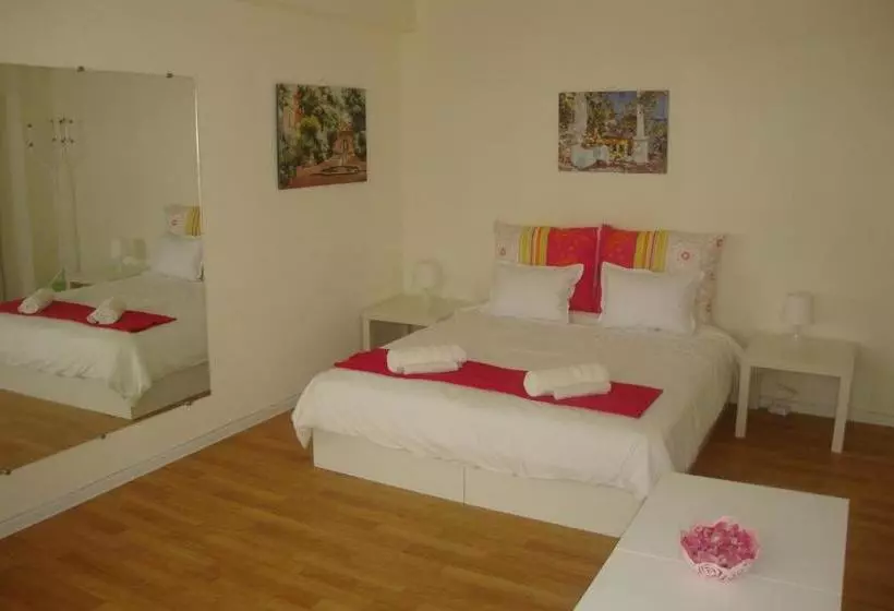 ユースホステル Guest Rooms Colours