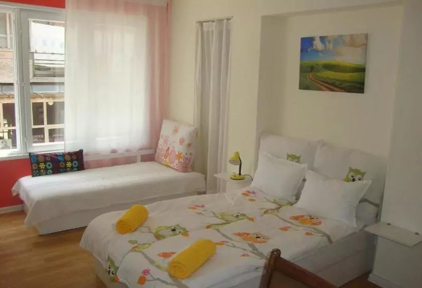 ユースホステル Guest Rooms Colours