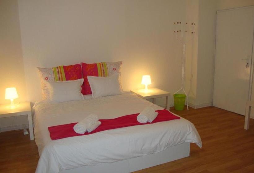 فندق صغير Guest Rooms Colours