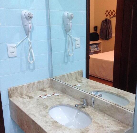 ホテル Central Palace