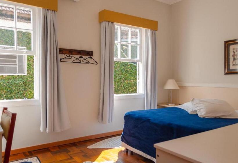 ホテル Central Palace