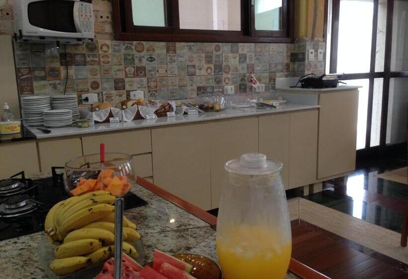 ホテル Central Palace