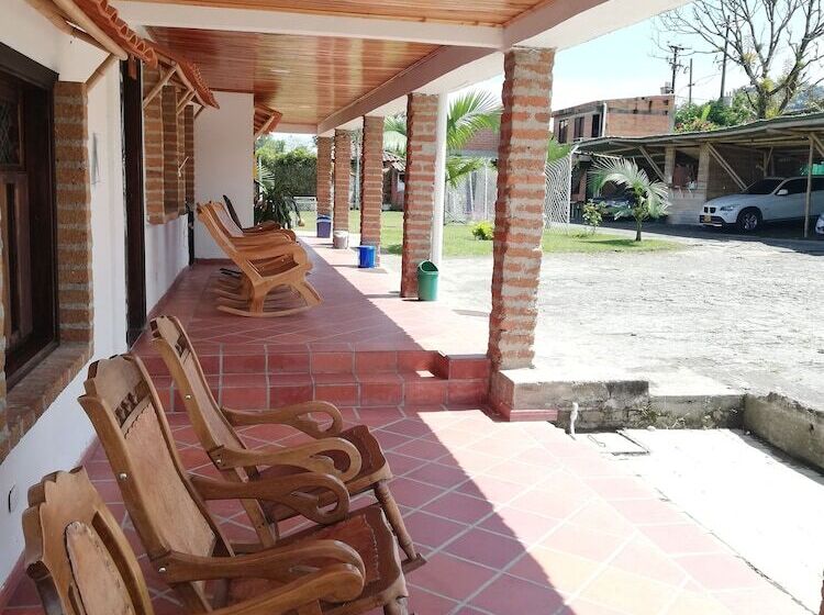 هتل La Fragata Src