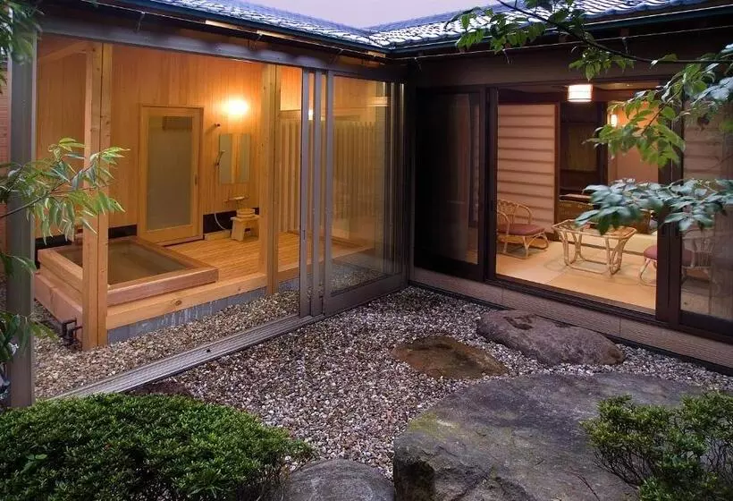旅館 Hakuwaso