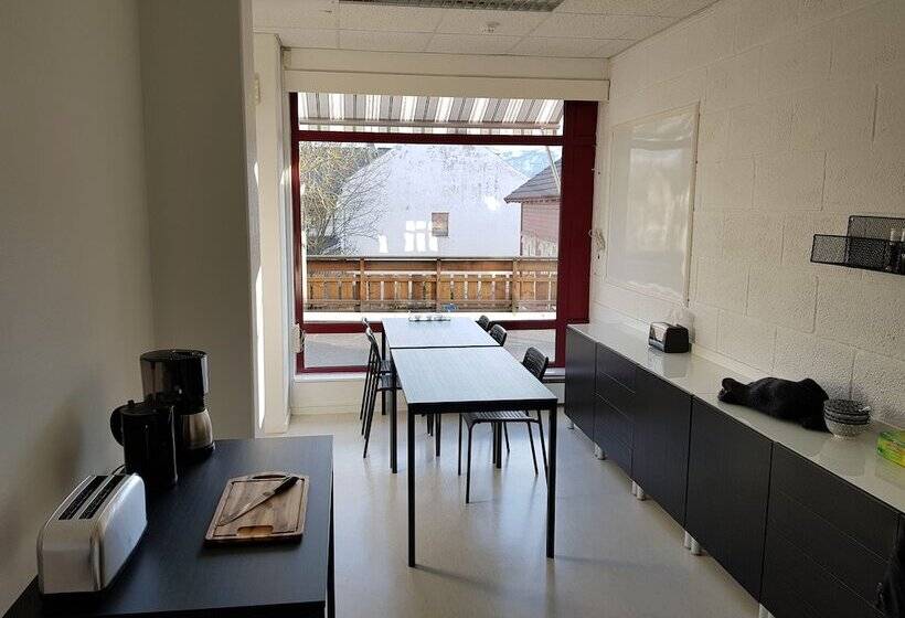 Volda Hostel & B & B