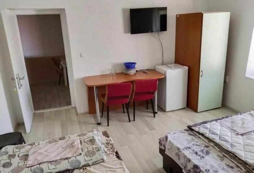 پانسیون Villa Daniel Irena Pestani