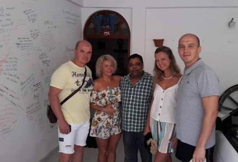 Szálloda New Nethmi Villa