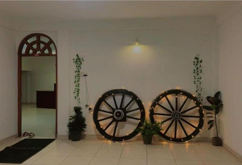 Szálloda New Nethmi Villa