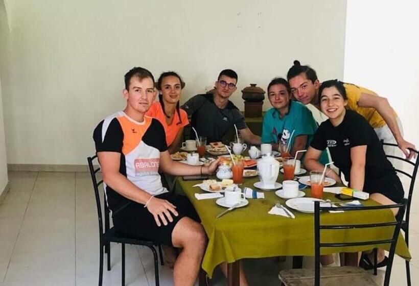 Szálloda New Nethmi Villa