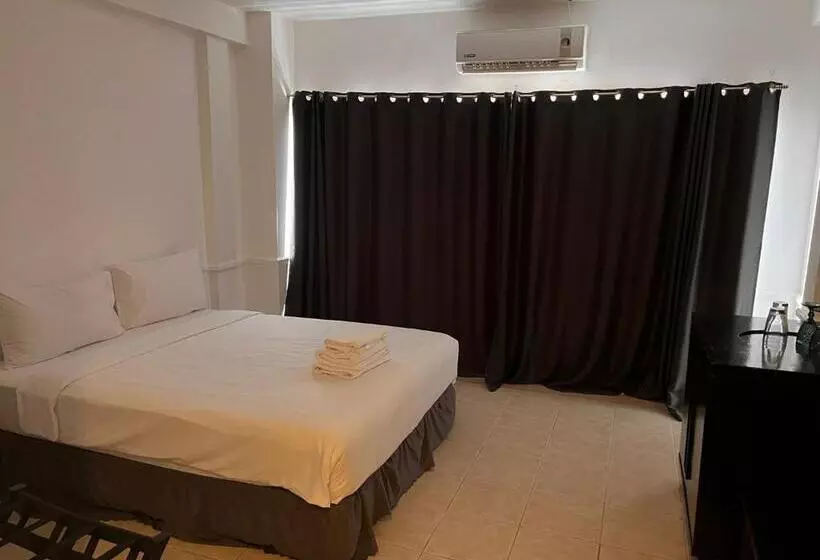 Hotelli Shalom Center Chaweng Samui