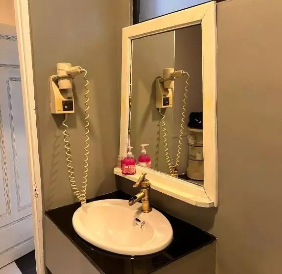 Hotelli Shalom Center Chaweng Samui