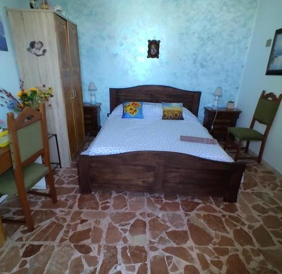 膳宿费 Lt Sicilia Bellas