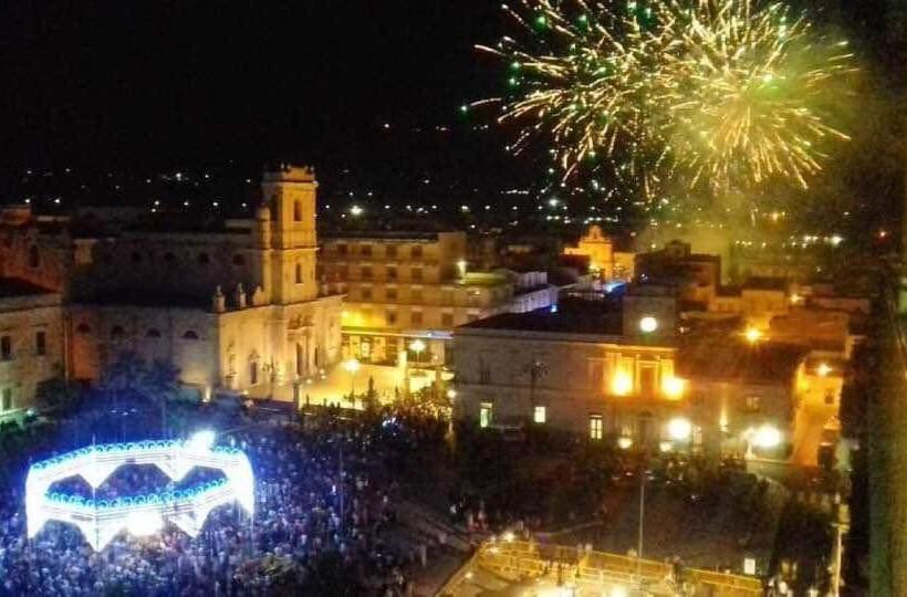 膳宿费 Lt Sicilia Bellas