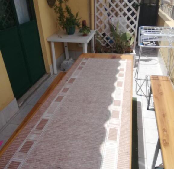 膳宿费 Lt Sicilia Bellas