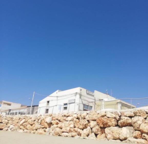 膳宿费 Lt Sicilia Bellas