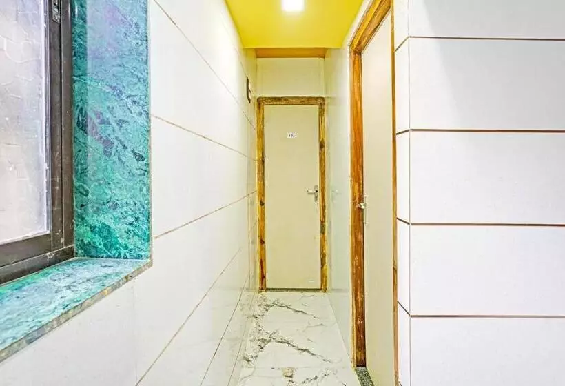 هتل O Tanvi Guest House