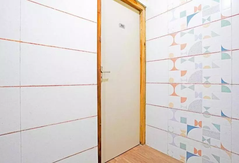 هتل O Tanvi Guest House