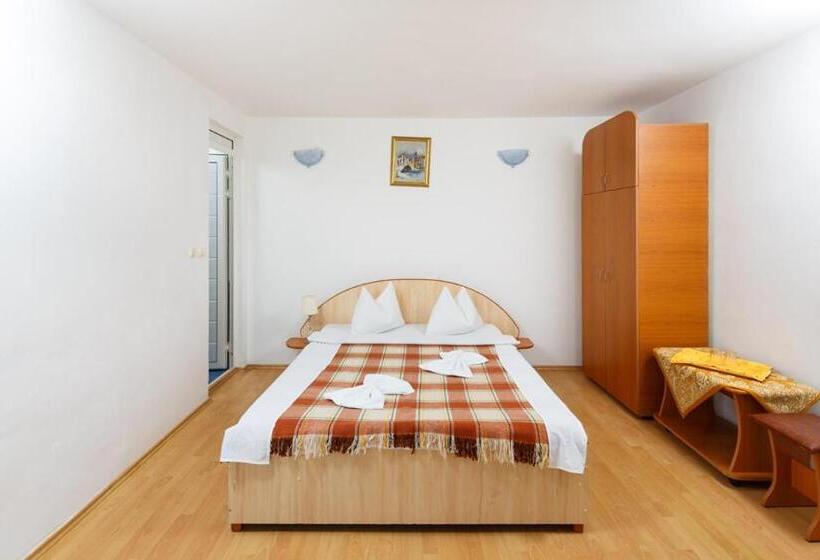 بنسيون Casa Blanca Din Costinesti