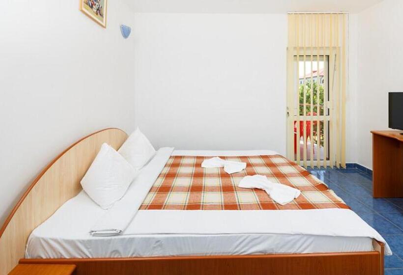 بنسيون Casa Blanca Din Costinesti