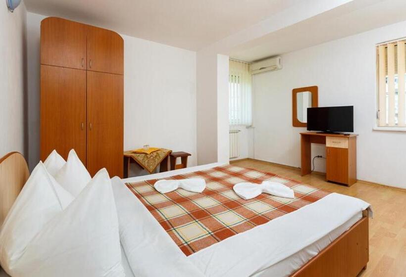 بنسيون Casa Blanca Din Costinesti