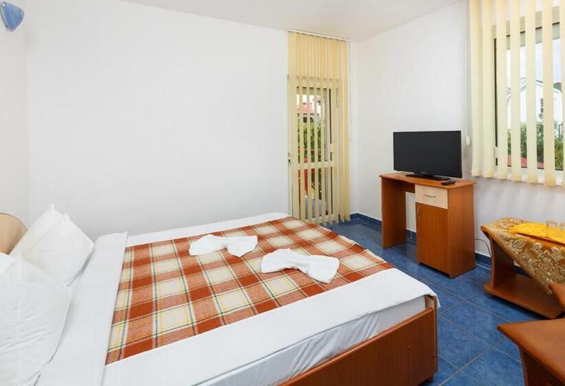 بنسيون Casa Blanca Din Costinesti