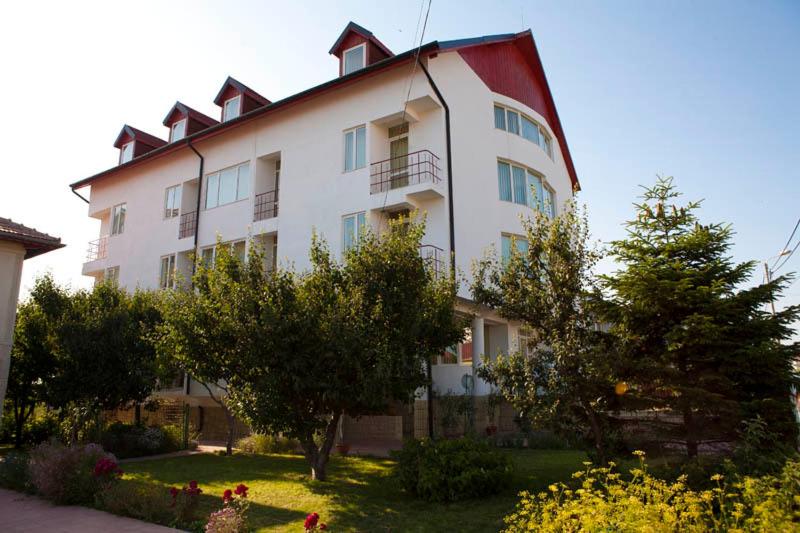 بنسيون Casa Blanca Din Costinesti