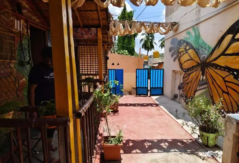 Majatalo Temple Side Cottage