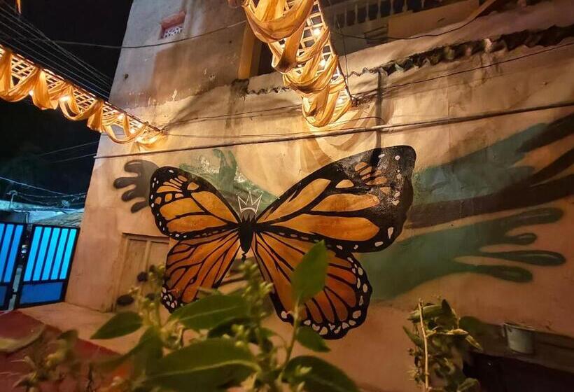 Pensão Temple Side Cottage