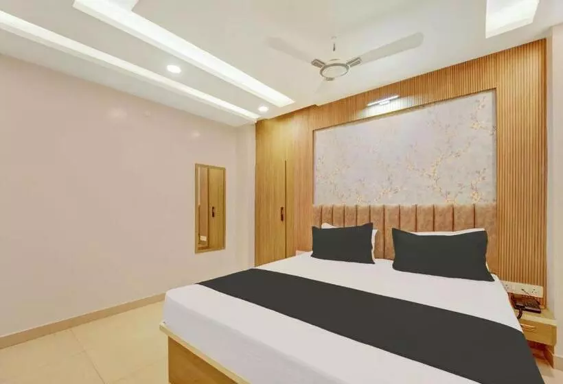 Hôtel Super Oyo Flagship Vr