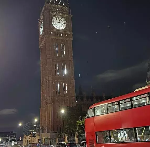 ベッドアンドブレックファースト Waterloo Central London   Private Rooms In Shared Apartment