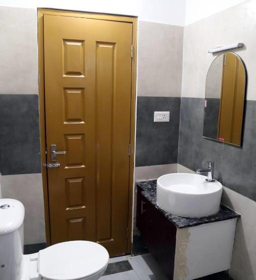 Hotel Rieva Residency