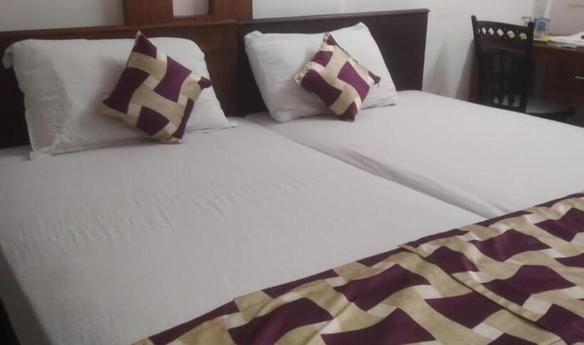 Hotel Rieva Residency