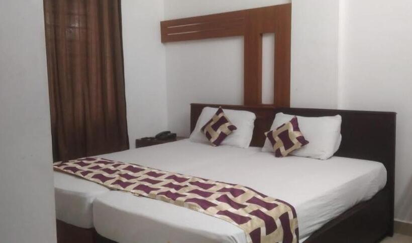 Hotel Rieva Residency