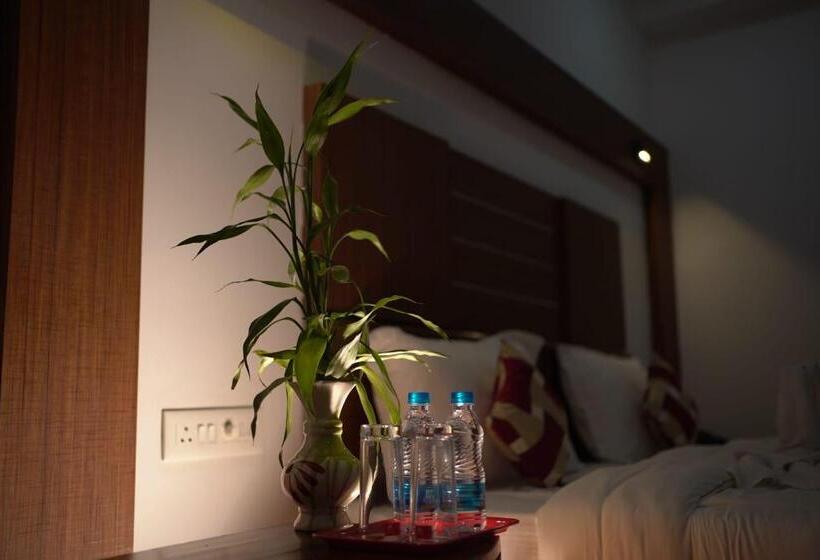 Hotel Rieva Residency