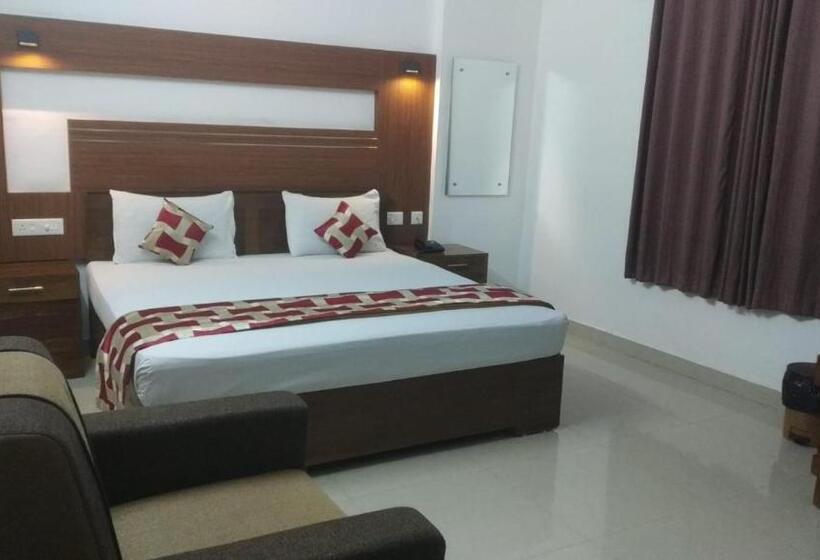 Hotel Rieva Residency