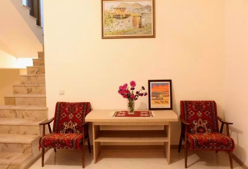 Anna Home B&b