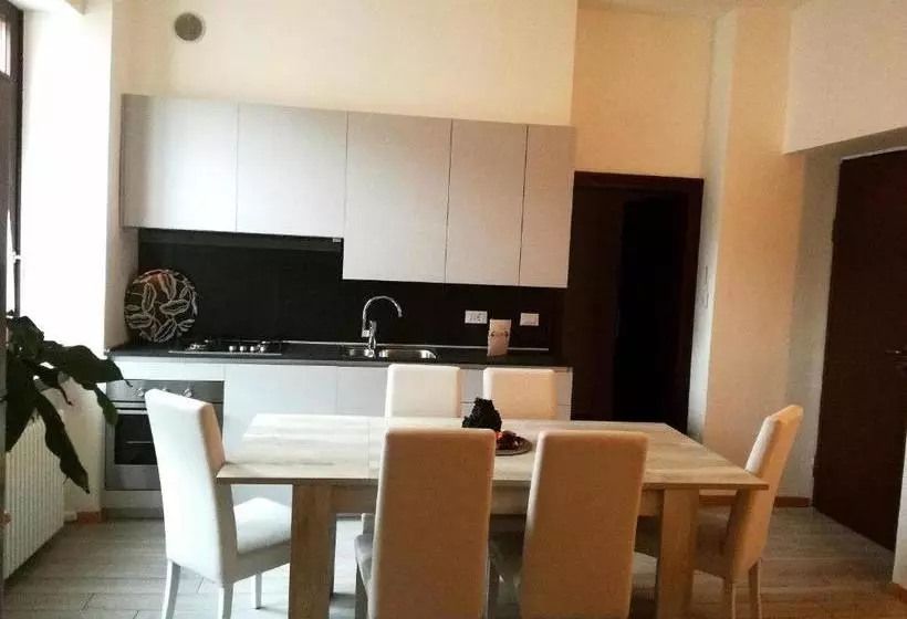 تختخواب و صبحانه House Of Trento