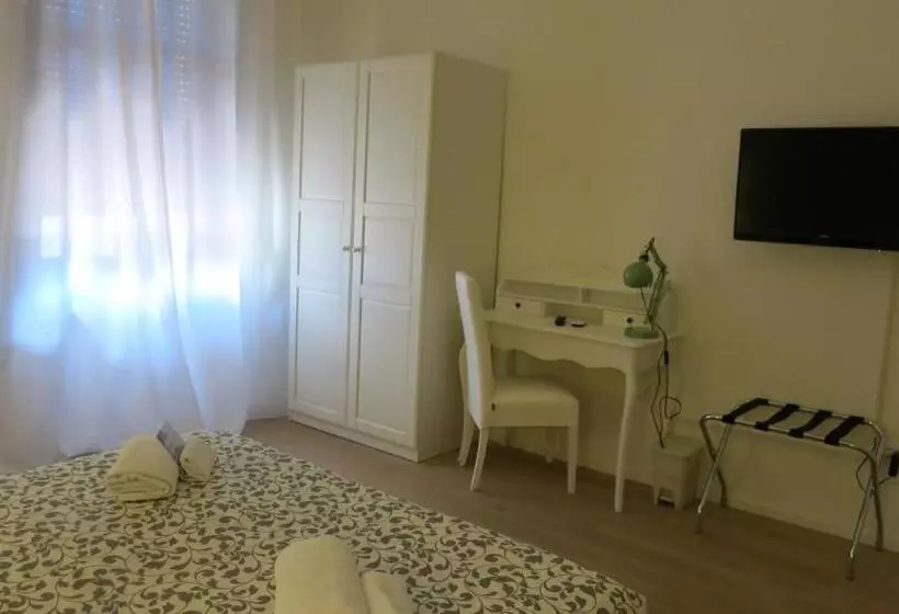 تختخواب و صبحانه House Of Trento