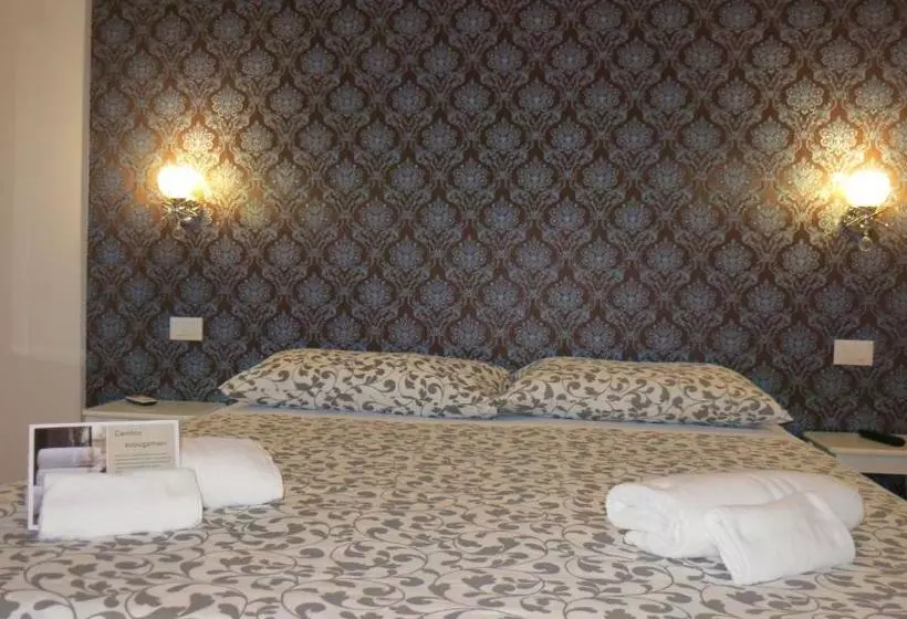 تختخواب و صبحانه House Of Trento