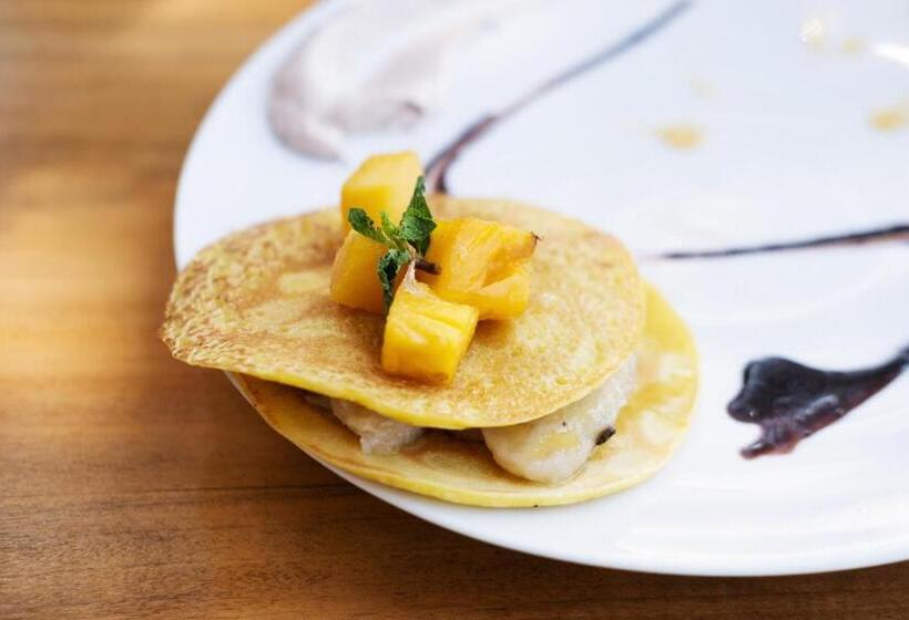 ホテル Basecamp Yoga Beach House