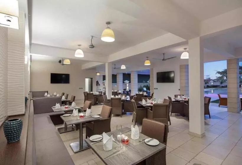 ホテル Fraser Suites Abuja