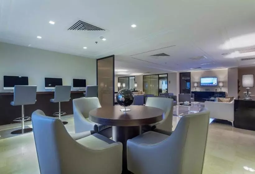 ホテル Fraser Suites Abuja