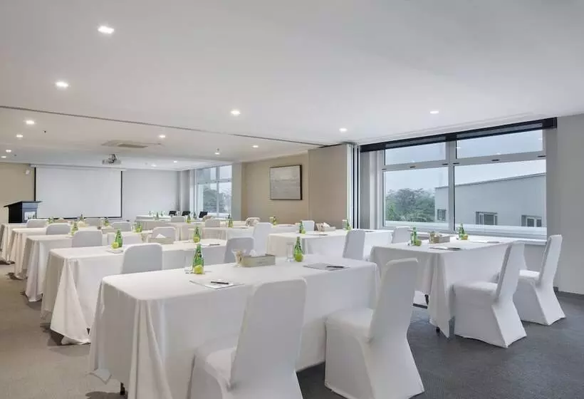 ホテル Fraser Suites Abuja