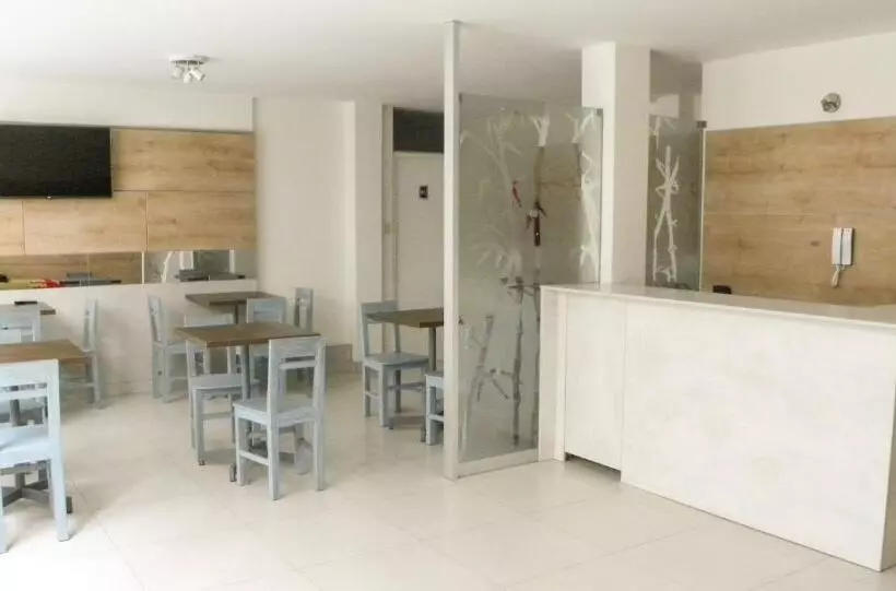 هتل Nice Inn Tacna