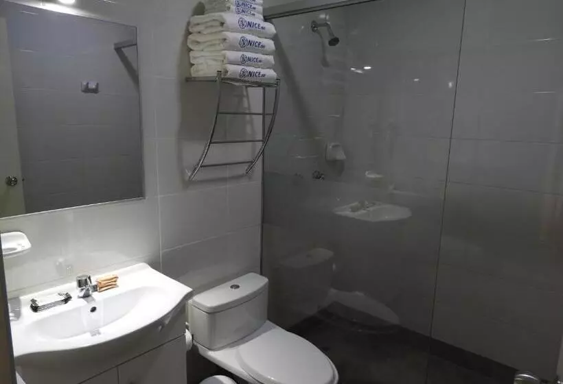 هتل Nice Inn Tacna