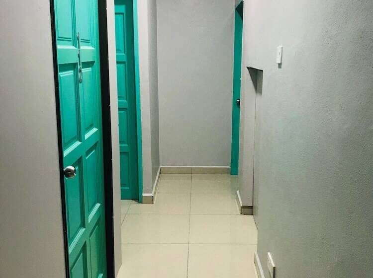 Oldrich Hotel Penang By The Blanket