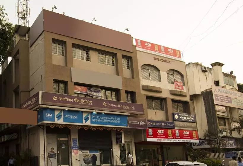 ホテル Oyo Rooms Near Magarpatta City